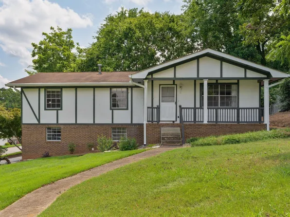 922 Wesley Dr, Hixson, TN 37343