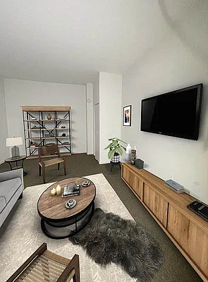 Rented by Kole Group | media 8