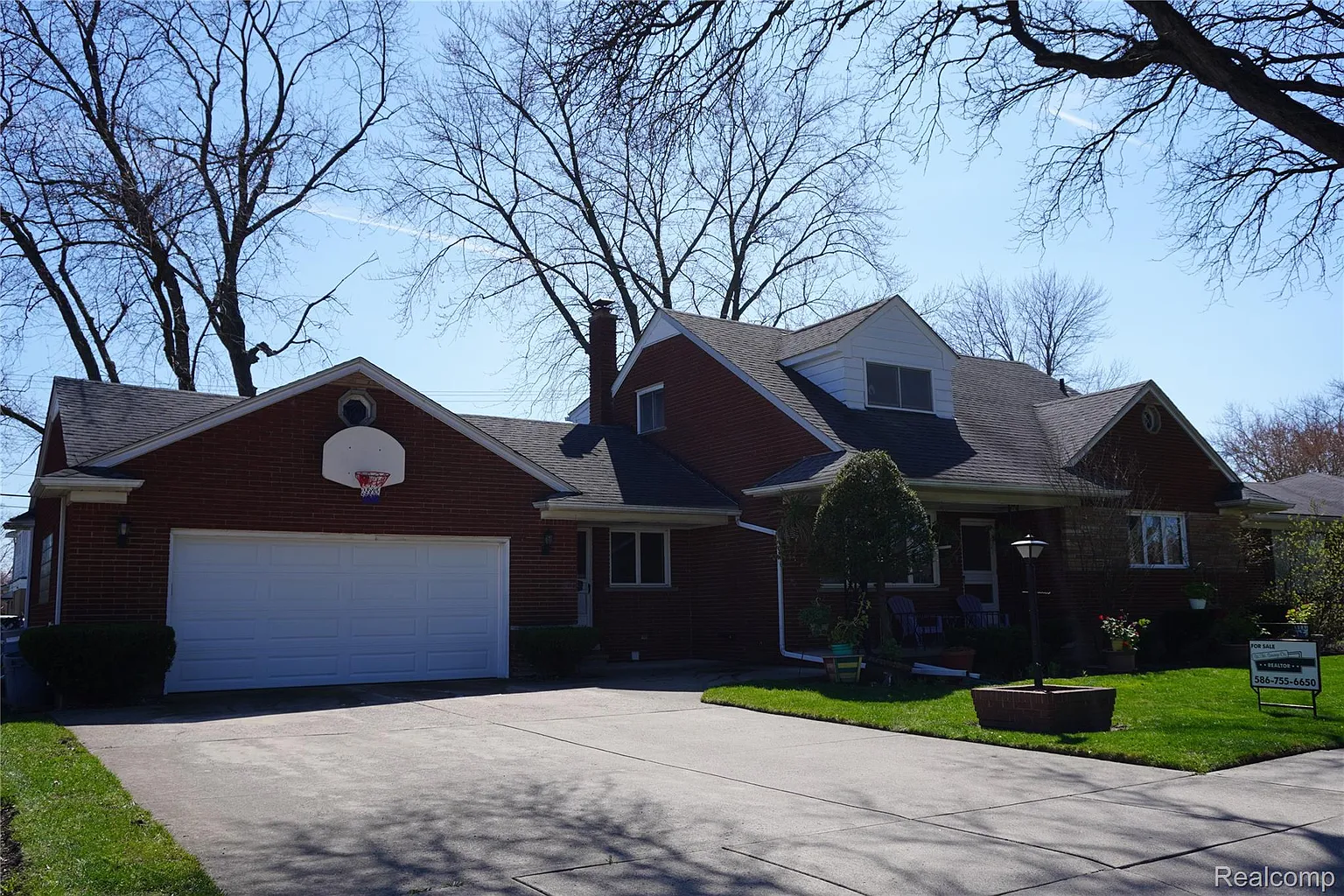 8184 Busch Ave photo 1