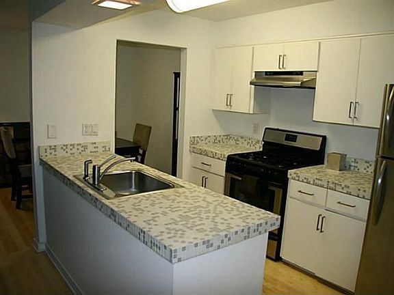 5th image of 2303 E Side Dr APT 110