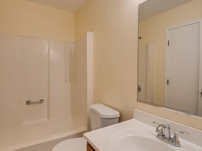 1130 Brockton Ct — Photo 17
