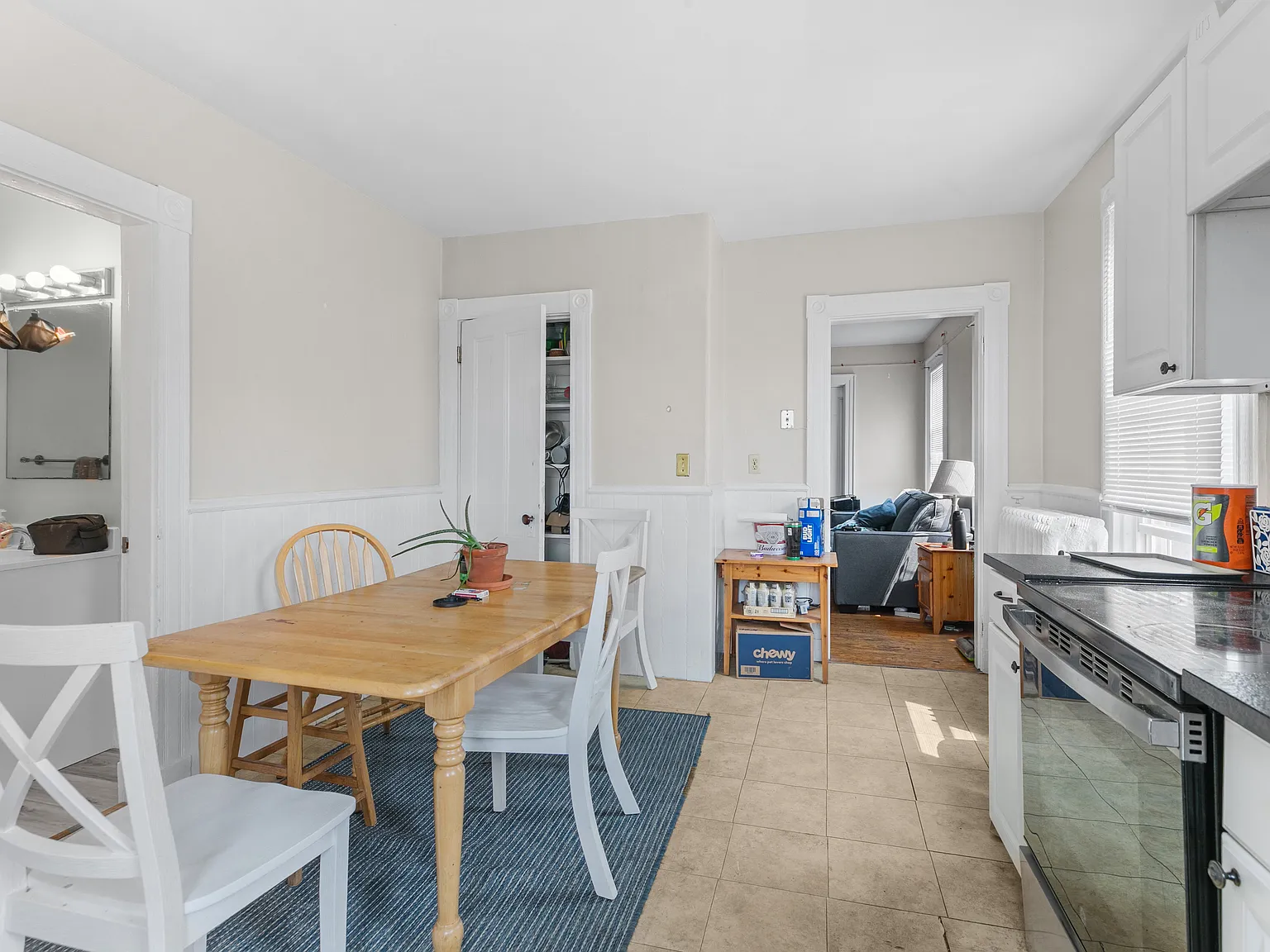 3 bed, 1200 sqft, $2,800 — Photo 4