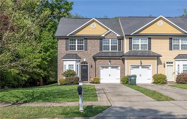 1st image of 1099 Laurel Ln #1
