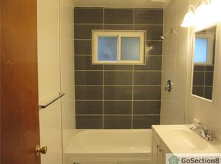 6126 Bancroft Ave, Oakland, CA 94605