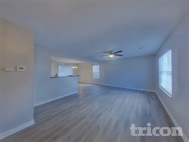 10 Torchwood Ct — Photo 2