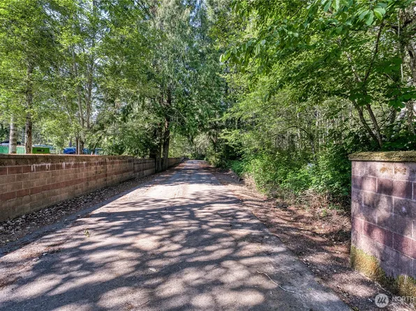 20116 9th Street SW, Lakebay, WA 98349