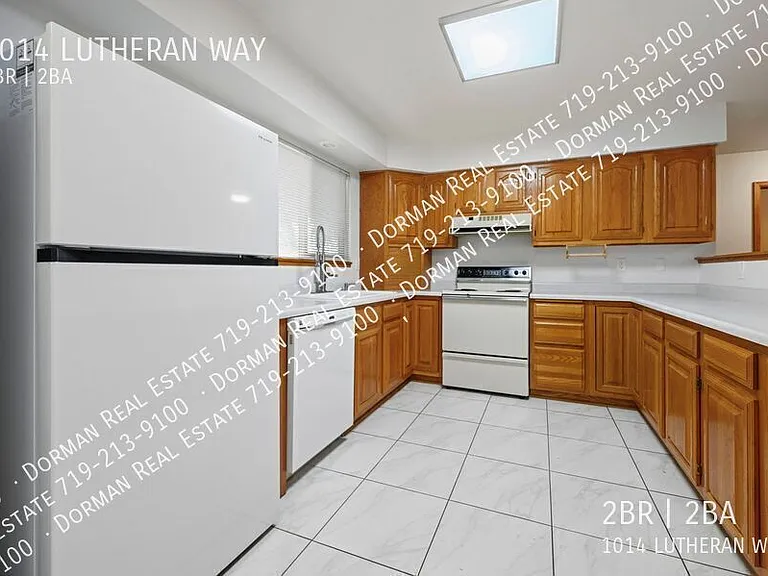 1014 Lutheran Way — Photo 2