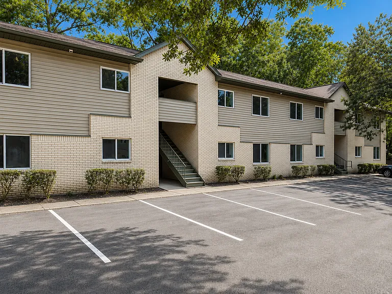 Landis Grove — Photo 47