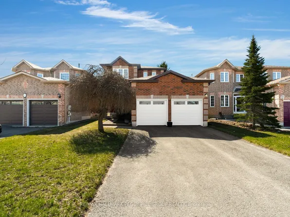 11 Hodgson Dr, Barrie, ON L4N 7Y2