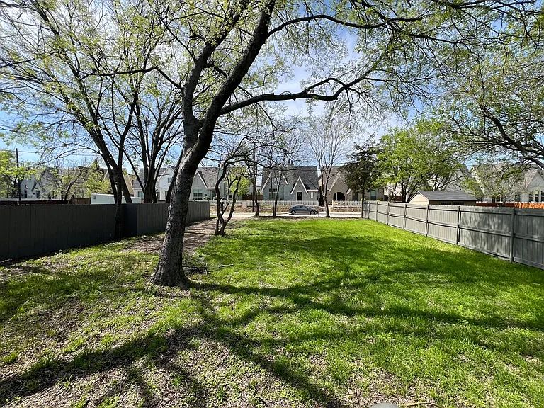 509 N Chestnut St — Photo 38
