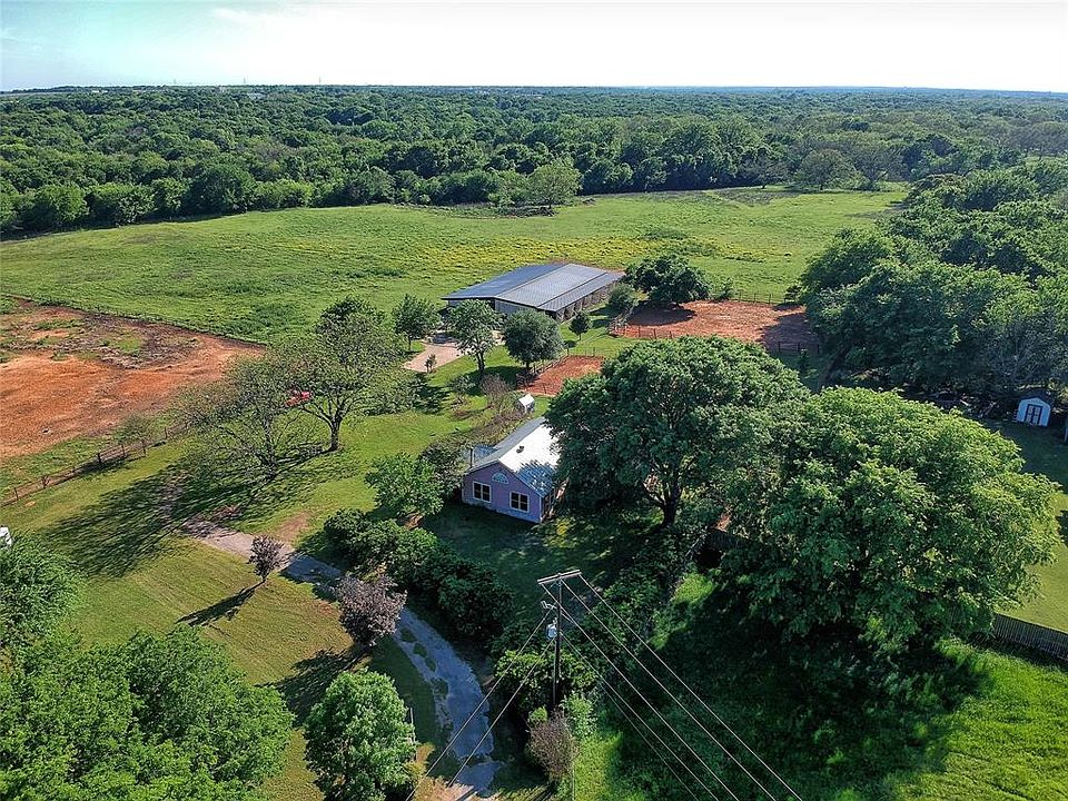 1st image of 275 Williams Ct