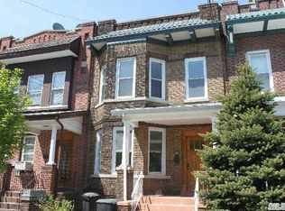 7528 60th Ln, Ridgewood, NY 11385