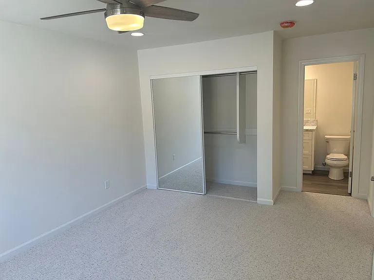5435 Villas Dr — Photo 24