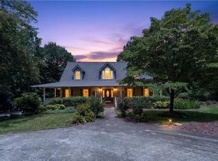 330 Scarlet Ln, Lakemont, GA 30552