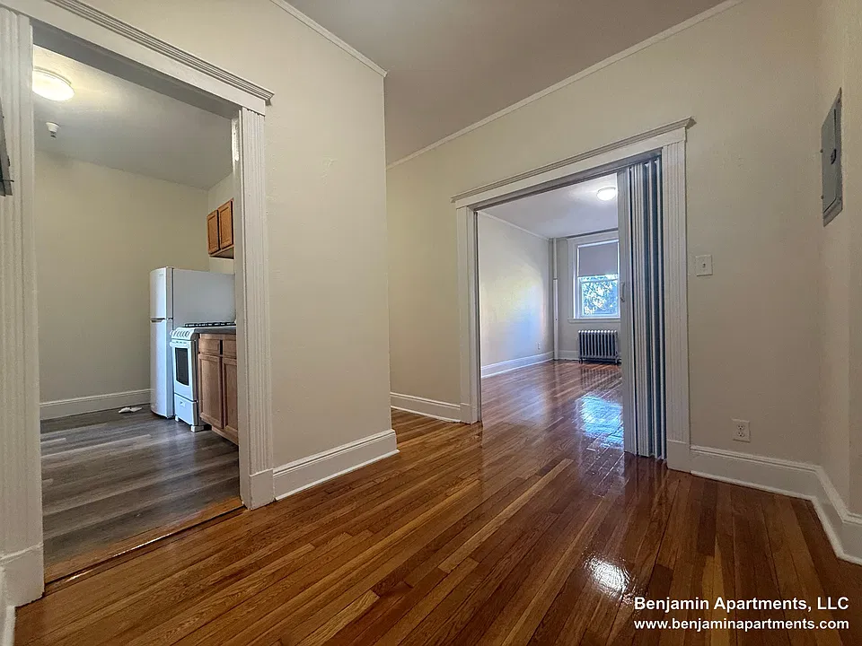 1810 Commonwealth Ave #11A