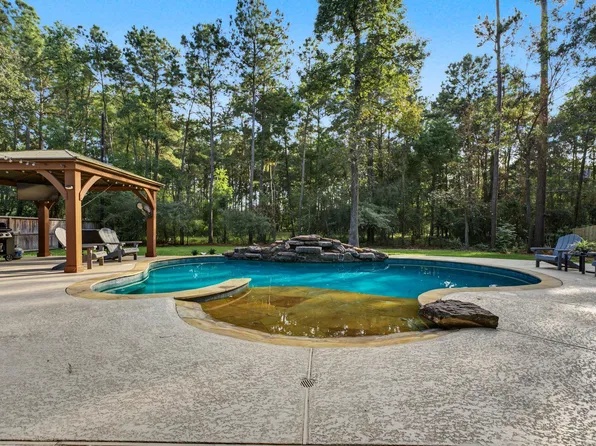 11111 Indian Trails Dr, Tomball, TX 77375