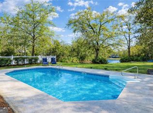 113 Serenoa Dr, Brunswick, GA 31523