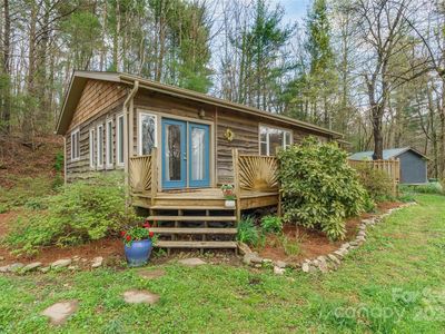 8 Grant Ln, Saluda, NC, 28773
