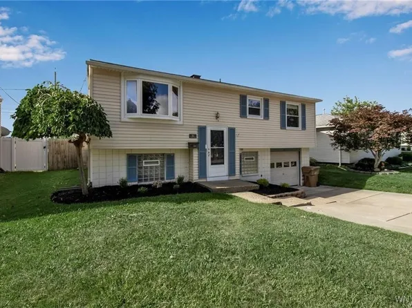 51 W Rouen Dr, Buffalo, NY 14227