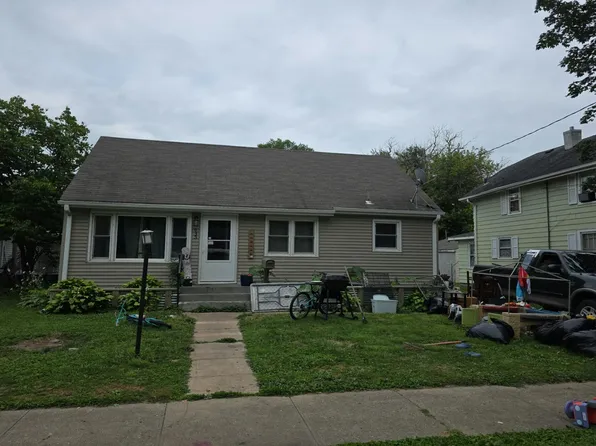 933 N Polk Ave, Mason City, IA 50401