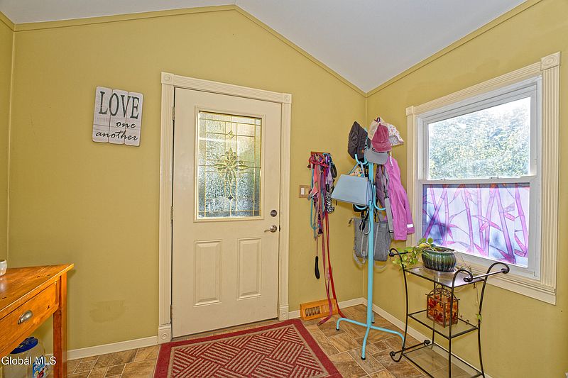 3rd image of 3 Seneca Street