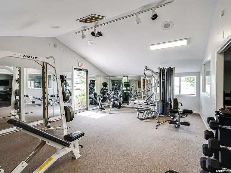 The Club at Oak Creek — Photo 14