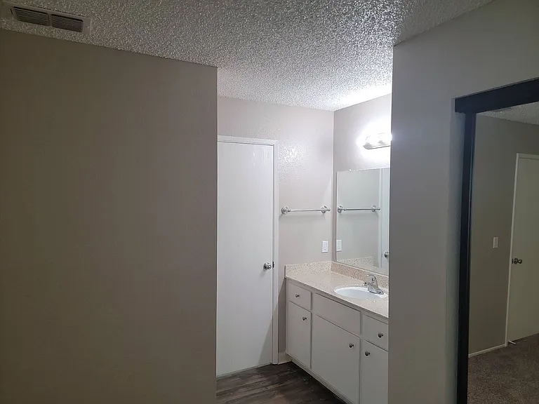 2720 Matheson Way — Photo 9