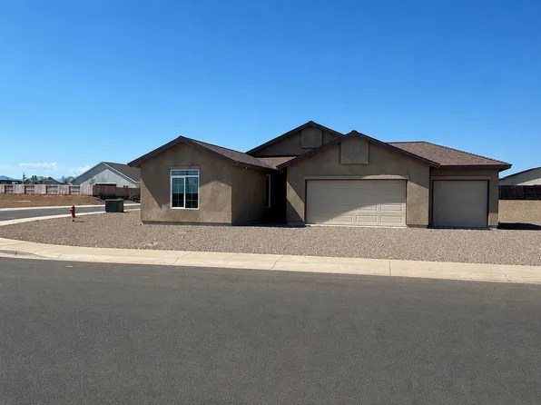 2508 Lawn Ln, Redding, CA 96002