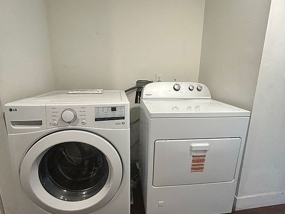 4th image of 1440 W 35th St #7