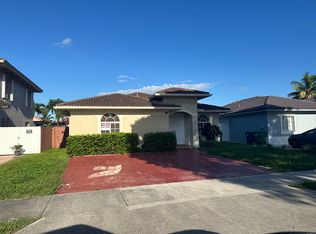 19810 NW 78th Path, Hialeah, FL 33015