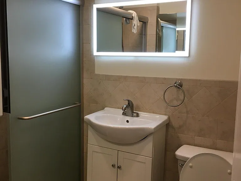 1126 Rodman St #3F — Photo 9