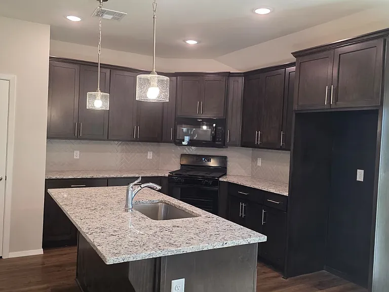 12462 S Maplewood Ave — Photo 19