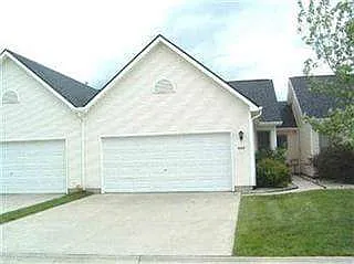 9108 Emily Dr photo 1
