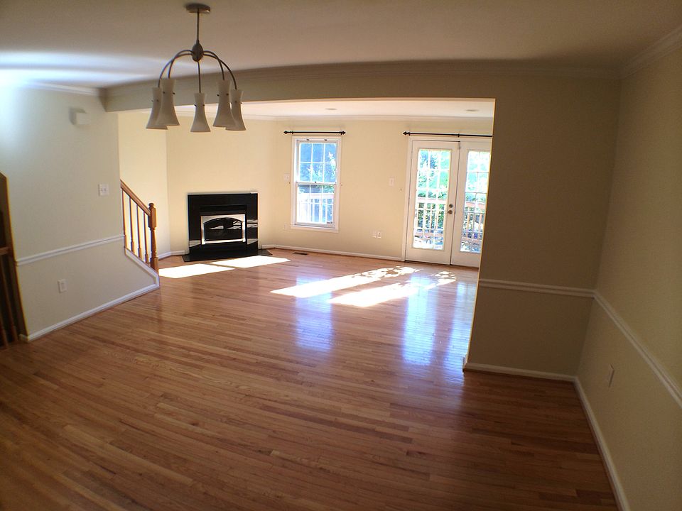 living room/dining room