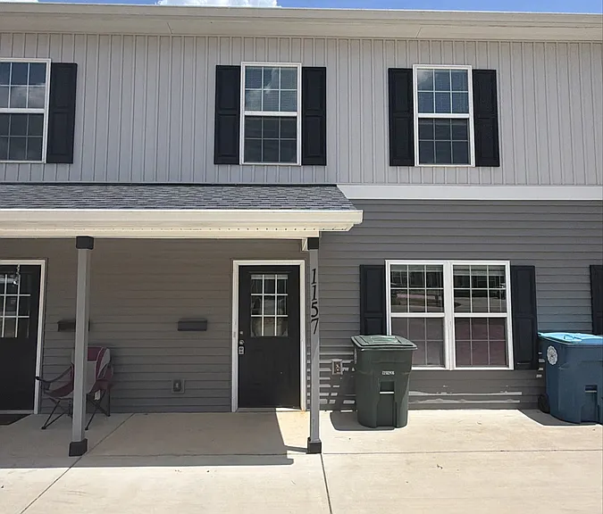 1157 Davis St — Photo 1