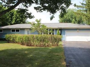 5 Draffin Rd, Hilton, NY 14468