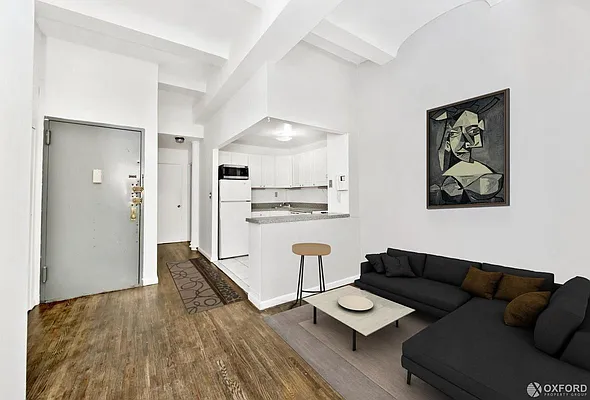 Rented by Oxford Property Group | media 10