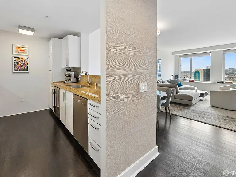 188 Minna St #26C — Photo 11