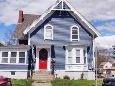 214 Waterman Ave, East Providence, RI, 02914
