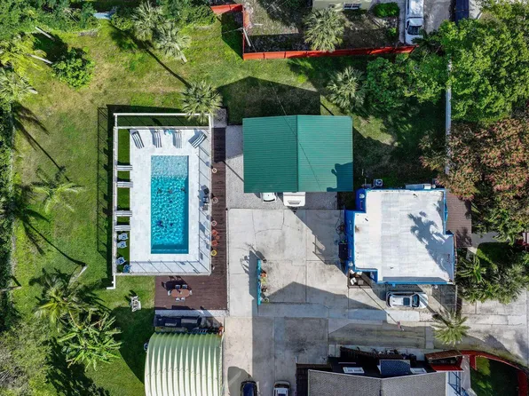 909 N A Street, Lake Worth Beach, FL 33460