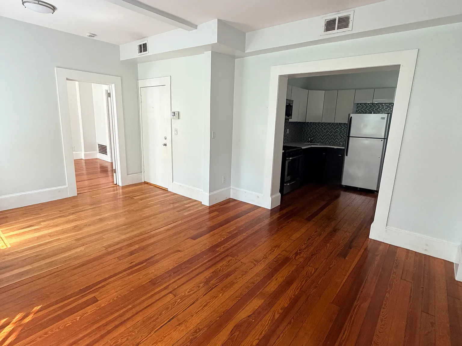 1 bed, $1,595 — Photo 2
