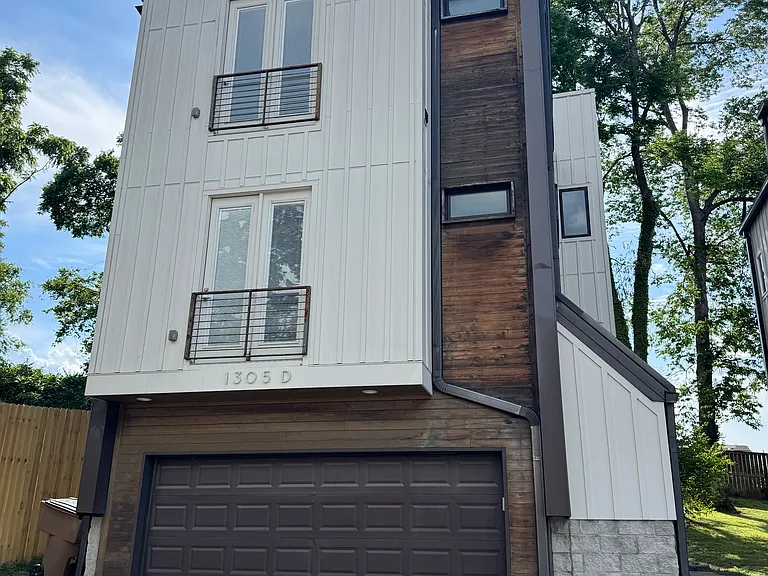 1305-1305D Pillow St #D — Photo 1