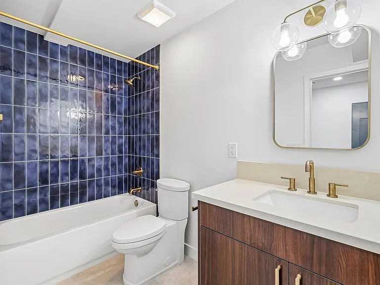 Salt + Sea - Luxury Coastal Apartments near Carlsbad Village — Photo 78