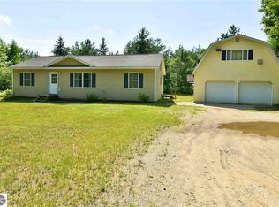 3286 Paradise Rd, Kingsley, MI 49649