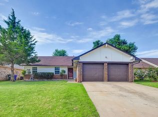 1514 Silver Creek Cir, Norman, OK 73071