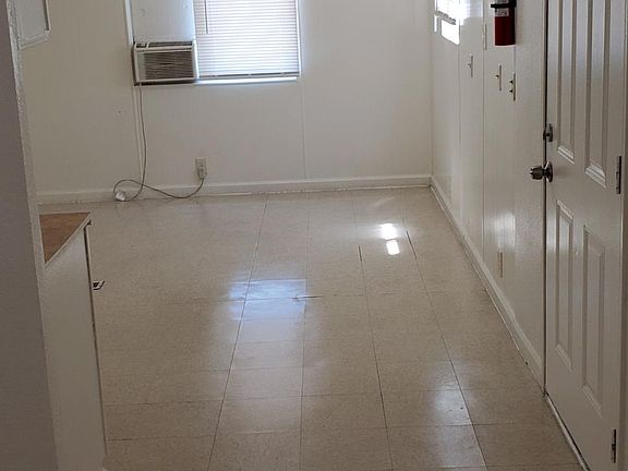 5th image of 2065 Atwater Blvd Spc 4