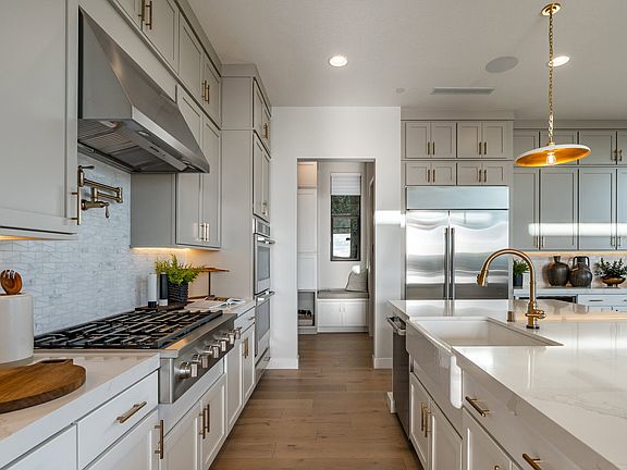 6th image of this home