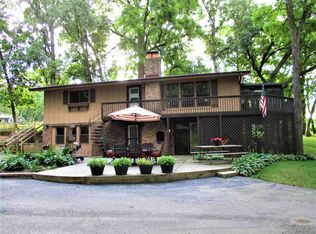 1500 Pier Dr, Davis, IL 61019