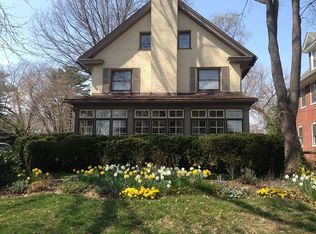 124 Grandview Rd, Ardmore, PA 19003