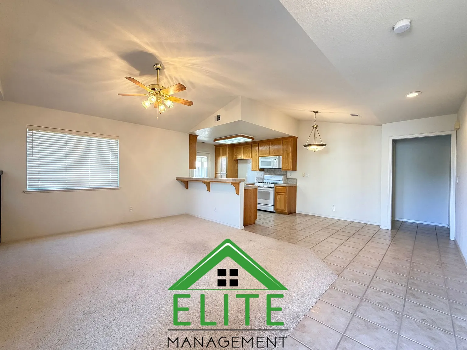 2 bed, 1154 sqft, $2,200 — Photo 2